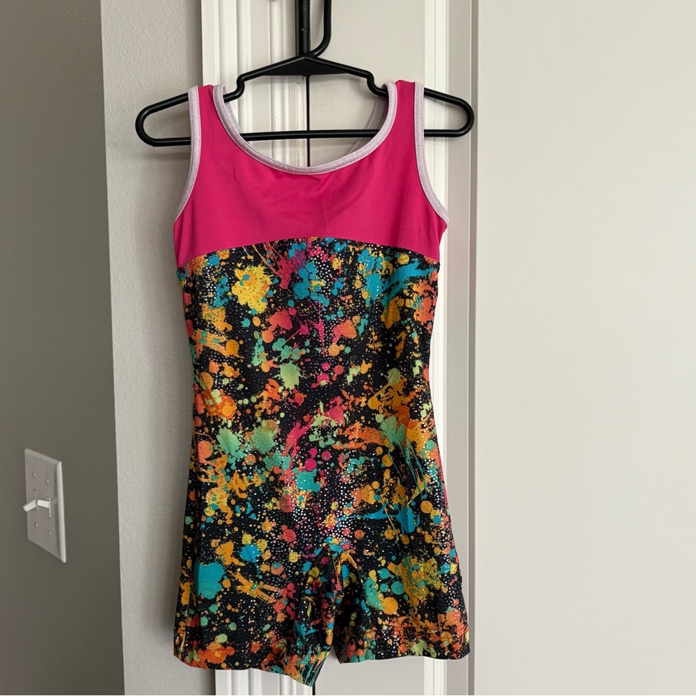 Future Stars hot pink and paint splatter shorts leotard Size extra Small GUC